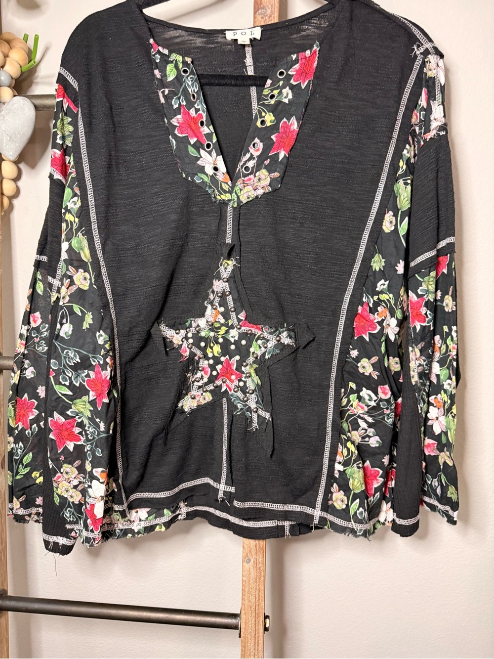 POL Patchwork Bohemian Boho Black Floral Star Pullover Top Size Small - Picture 3 of 11